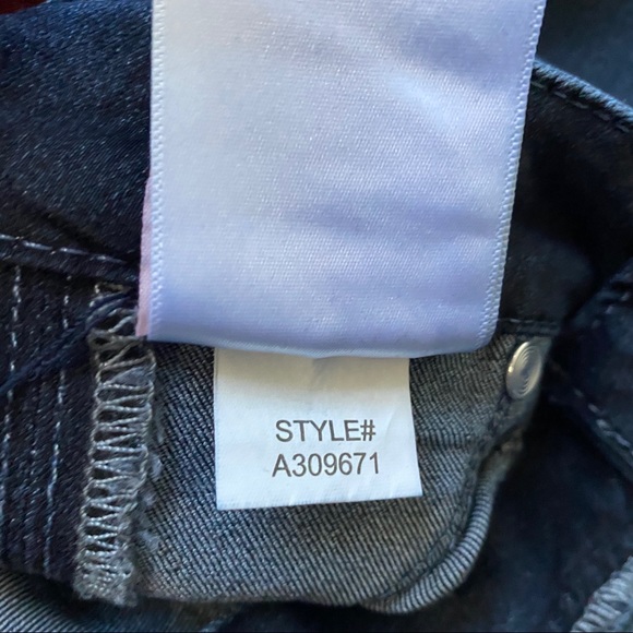 Laurie Felt Silky Flare Pull On Jeans NWT Size XS - Picture 13 of 14